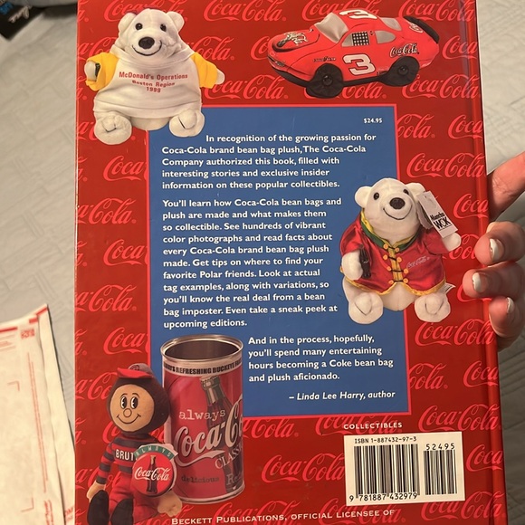 Coca Cola collectible books - Picture 6 of 6